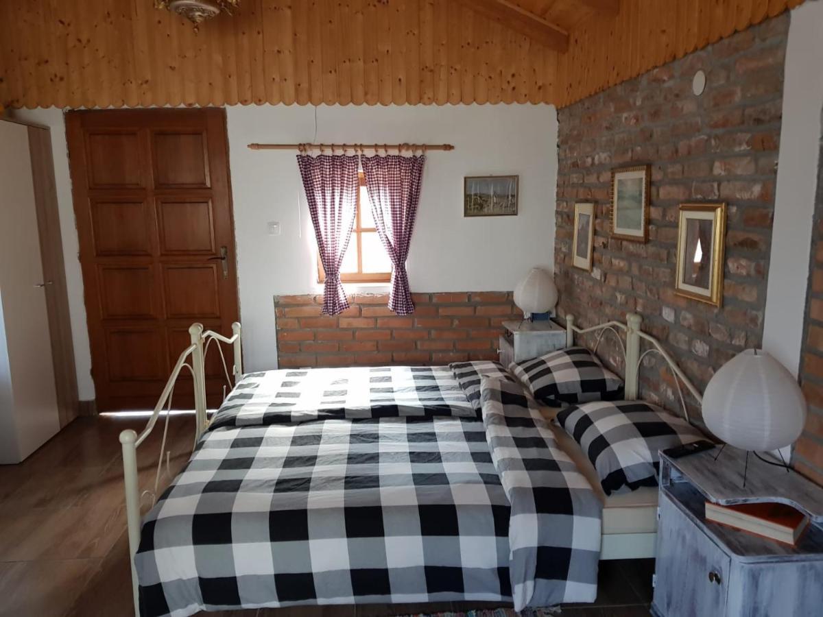 Studio Apartment Romeo Velika Gorica Exterior foto